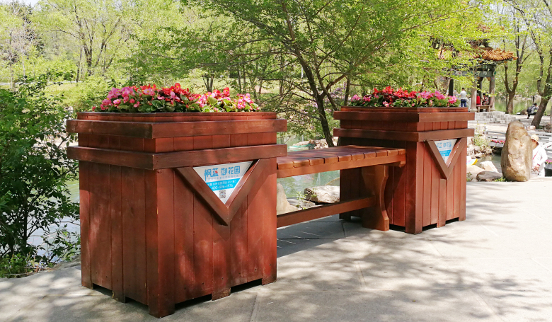 Flower box